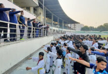 खिलाड़ियों ने ली शपथ, मतदान करने के साथ पांच को करेंगे जागरूक