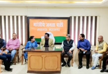 चुनावी गहमागहमी के बाद आज प्रत्याशियों ने ऐसे बिताया दिन भाजपा लखनऊ महानगर कार्यालय में विधानसभाओं के कार्यकर्ताओं की रही आवाजाही