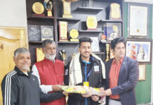 विश्व आइसस्टॉक चैंपियनशिप में भारत का प्रतिनिधित्व करने वाले आरिज हसन सम्मानित