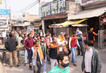 लखनऊ पश्चिम से भाजपा प्रत्याशी अंजनी कुमार श्रीवास्तव का जनसंपर्क जारी