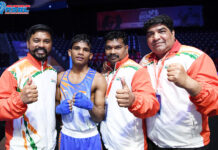 एशियाई युवा और जूनियर बॉक्सिंग : कृष और रवि ने फाइनल में की इंट्री Ravi Saini poses with the coaches after winning 48kg junior boys semi-final at the 2022 ASBC Asian Youth & Junior Boxing Championship in Amman Jordan on Thursday, March 10,
