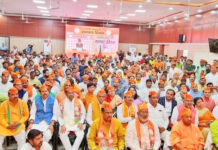 भाजपा के स्थापना दिवस पर लखनऊ महानगर में प्रत्येक मंडल पर हुए कार्यक्रम