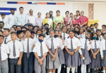 दादी-नानी की कहानी सुन बच्चों ने लिया संकल्प, नहीं तोड़ेंगे माता-पिता का विश्वास