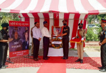 परमवीर चक्र विजेता बलिदानी कैप्टन मनोज पांडेय का परिवार सम्मानित