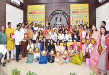 51 पुलिसकर्मियों, 30 पत्रकारों और 50 जनसेवियों को मिला जनशक्ति सेवा सम्मान