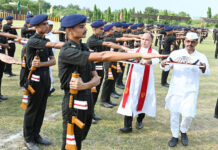 सेना चिकित्सा कोर केंद्र एवं कॉलेज में हुई चतुर्थ श्रेणी नर्सिंग सहायकों की परेड