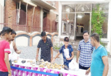 अगस्त माह की अमावस्या पर हुआ समोसे का विशाल भंडारा