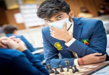 गुकेश की लगातार आठवीं जीत, भारत ने खिताब के दावेदार अमेरिका को दी मात Member of India's Open Team B Gukesh D in action during Round 8 of the 44th Chess Olympiad in Mamallapuram, Tamil Nadu on Saturday.