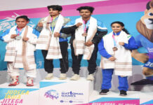 36वें राष्ट्रीय खेल में उत्तर प्रदेश आठवें पायदान पर, जाने जीते कितने मेडल चित्र परिचय : बाक्सिंग में महिला 52 किग्रा भार वर्ग में कांस्य पदक विजेता उत्तर प्रदेश की राशि शर्मा (बाएं से तीसरी)