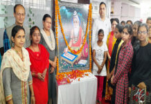 बुरे मार्ग से सही मार्ग पर आने की प्रेरणा देता है महर्षि वाल्मीकि का जीवन
