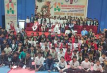 अजय सिंह व आकाश आनंद ने मेजबान के लिए जीते दोहरे गोल्ड