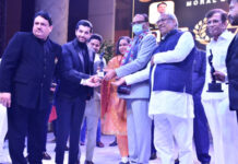 यूपीएए अवार्ड्स 2022: मनोज मुंतशिर व अब्बास-मस्तान सहित ये हुए सम्मानित