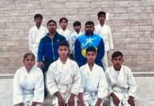 डीबीएस मांटेसरी स्कूल में हुई कराटे बेल्ट टेस्ट परीक्षा
