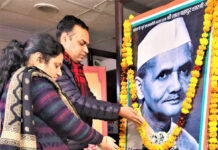 लाल बहादुर शास्त्री के समर्पण व त्याग के लिए देश हमेशा रहेगा ऋणी