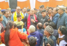 जाटव समाज के साथ राजनाथ सिंह ने की चाय पर चर्चा