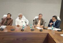 बरसाती पानी को रोक कर जल का करे समुचित संचयन : स्वतंत्र देव सिंह