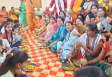 भाजपा महिला मोर्चा का अनुसूचित बस्ती की महिलाओं के साथ समरसता सहभोज