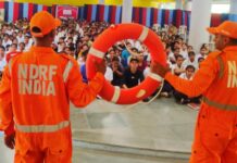 गर्ल्स एनसीसी कैडेट्स ने सीखे बाढ़, भूकंप, आग, राष्ट्रीय आपदाओं में भावी नागरिकों को बचाव के तरीके