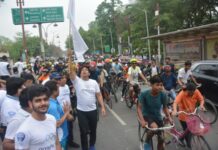 ओलंपिक डे रन में बड़ी संख्या में साइकिलिस्ट भी शामिल
