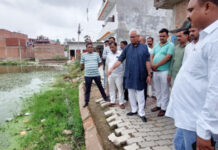 गंदगी देख भड़के विधायक डा. नीरज बोरा