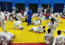 हिमांशु और हर्षित ने पास की यलो बेल्ट परीक्षा