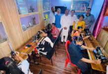 लखनऊ में महिला सशक्तिकरण हेतु निःशुल्क सिलाई प्रशिक्षण केंद्र का उद्घाटन