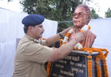 स्वतंत्रता संग्राम सेनानी शचींद्रनाथ बक्शी की प्रतिमा का हुआ अनावरण