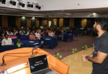 क्षमताओं और संभावनाओं को बढ़ाने के बारे में है आर्टिफिशियल इंटेलिजेंस