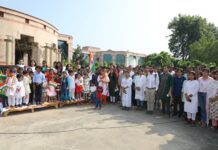 सीएसआईआर-सीडीआरआई में पूरे जोश के साथ मना स्वतंत्रता दिवस का उत्सव