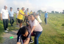 नेचर वॉक में पैदल चलने के साथ रस्साकसी में दिखाया दम
