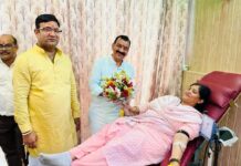 गीतापल्ली वार्ड में आयुष्मान भव पखवाड़े के तहत लगा स्वास्थ्य शिविर