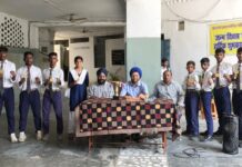 राज्य स्तरीय विद्यालयी कराटे प्रतियोगिता में पदक विजेता खालसा इंटर कॉलेज के खिलाड़ी सम्मानित