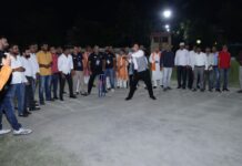 विधायक डा.राजेश्वर सिंह ने शॉट खेलकर किया सिंधी प्रीमियर लीग नेशनल लेवल का उद्घाटन