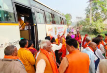 सरोजनीनगर: ग्राम सकरा से रवाना हुई ‘रामरथ श्रवण अयोध्या यात्रा’, वृद्धजनों ने किए रामलला के दर्शन