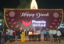 फीनिक्स यूनाइटेड : लकड़ी से बने सबसे बड़े दिए से बिखरी दीवाली की रोशनी