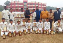 गुलमोहर अकादमी ने जीती दशहरा ट्रॉफी