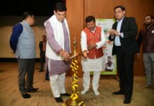 नगरीय विकास कार्यों में स्वच्छता समितियों की संस्तुति पर होगा विचार : एके शर्मा