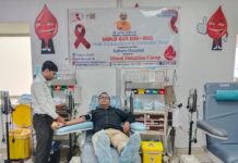 हेल्प यू कर रहा रक्तदान महादान के कथन को चरितार्थ : डा.रूपल अग्रवाल