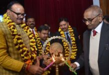 छात्रों को वैज्ञानिक सोच व वैश्विक दृष्टिकोण प्रदान करने में प्रदर्शनी सक्षम : ब्रजेश पाठक