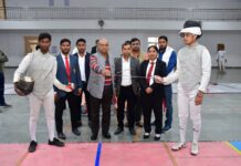 उत्तर प्रदेश तलवारबाजी चयन प्रतियोगिता : लखनऊ की अर्चिता और अनुश्री की स्वर्णिम सफलता