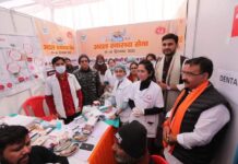 अटल स्वास्थ्य मेला : समापन के अवसर पर नीरज सिंह ने जाना मरीजों का हाल
