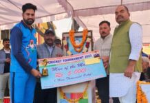संजीव सिंह के आलराउंड खेल से हरि सिंह क्लब, दिल्ली फाइनल में