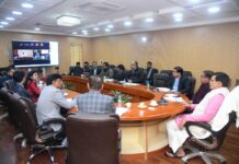 धार्मिक, ऐतिहासिक और पर्यटन स्थलों वाले शहरों पर दिया जाए विशेष ध्यान