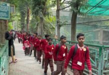 चिड़ियाघर देख खिलखिलाए बच्चों के चेहरे, जताया विधायक डॉ.राजेश्वर सिंह का आभार