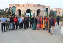 सीडीआरआई वैज्ञानिकों ने छात्रों को दी भारतीय अंतर्राष्ट्रीय विज्ञान महोत्सव की जानकारी