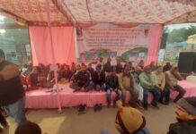 उत्तरीय रेलवे मजदूर यूनियन का पुरानी पेंशन बहाली को लेकर कैरेज वर्कशॉप पर धरना