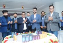 एएमए हर्बल की फेयरग्लॉस फेस सीरम से स्किन बनेगी स्वस्थ और चमकदार