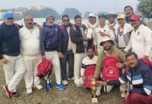 द्वितीय अधीर दुबे टी-20 क्रिकेट टूर्नामेंट : स्मैश क्लब बना प्लेट ग्रुप का चैंपियन