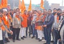 प्राण-प्रतिष्ठा को लेकर निकाली गई शोभायात्रा