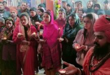 अखंड रामायण पूजन में गूंजे भगवान राम